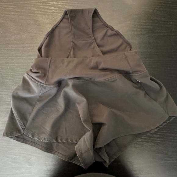 Yogalicious Citylite Everyday Zip Shorts - Black - Picture 3 of 5